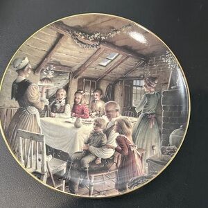 Collectable holiday place for Department 56